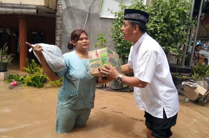 Sehari, Gus Syaf Kunjungi Tiga Titik Banjir Sekaligus