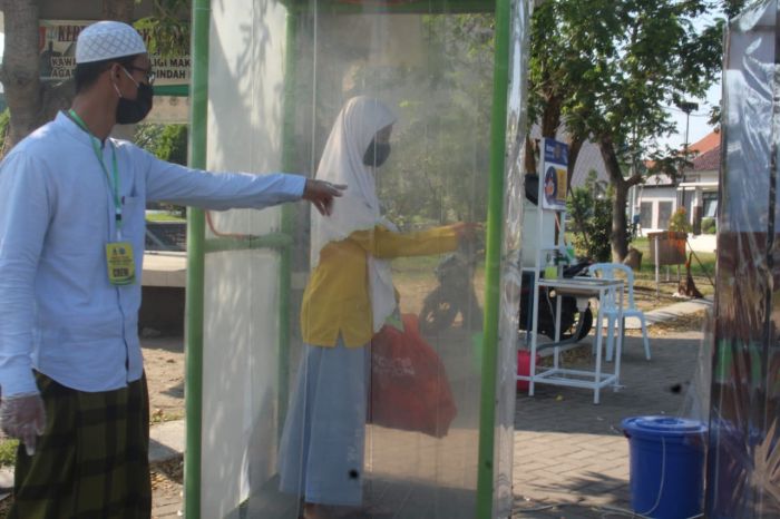 Santri Tebuireng Mulai Berdatangan, Tapi Harus Dikarantina 10 Hari Santri Tebuireng Mulai Berdatangan, Tapi Harus Dikarantina 10 Hari