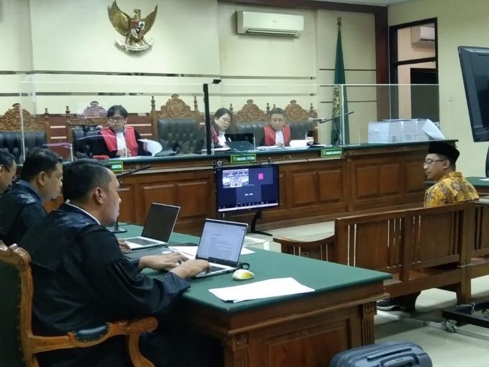 Sidang Tipikor Insentif Sidoarjo: Gus Muhdlor Keukeuh Tak Tahu soal Aliran Dana Keagamaan Sidang Tipikor Insentif Sidoarjo: Gus Muhdlor Keukeuh Tak Tahu soal Aliran Dana Keagamaan