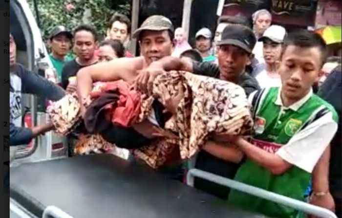 Polisi Tetapkan Satu Tersangka Pembunuhan Bocah Tenggelam di Kedung Cinet Jombang Polisi Tetapkan Satu Tersangka Pembunuhan Bocah Tenggelam di Kedung Cinet Jombang