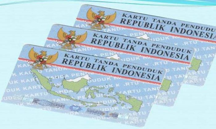 Pemohon e-KTP di Pacitan Capai Ratusan Orang Setiap Hari, Kemendagri Hanya Sediakan 500 Blanko Pemohon e-KTP di Pacitan Capai Ratusan Orang Setiap Hari, Kemendagri Hanya Sediakan 500 Blanko