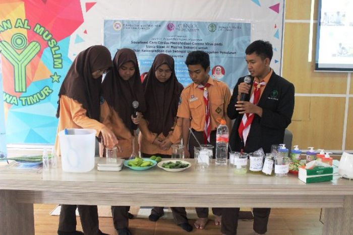 Pencegahan Corona, Siswa SMA Al Muslim Sidoarjo Manfaatkan Sabun Tangan Buatan Sendiri Pencegahan Corona, Siswa SMA Al Muslim Sidoarjo Manfaatkan Sabun Tangan Buatan Sendiri