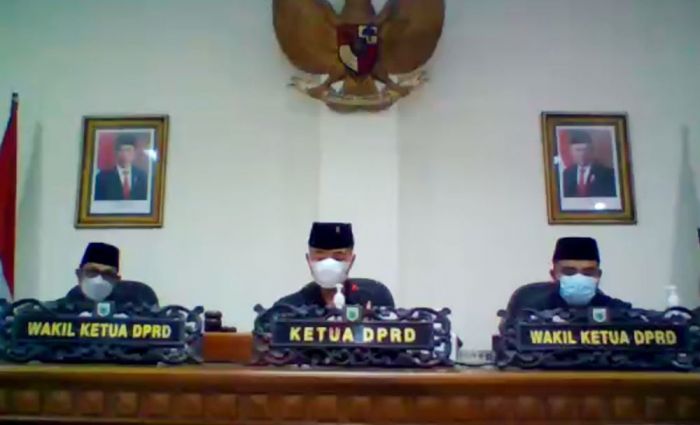 Sampaikan PU, Fraksi-fraksi DPRD Kota Batu Soroti Penyerapan Anggaran Sampaikan PU, Fraksi-fraksi DPRD Kota Batu Soroti Penyerapan Anggaran