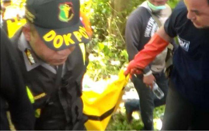 Sepasang Mayat Termutilasi Ditemukan dalam Satu Lubang di Hutan Surowiti Gresik Sepasang Mayat Termutilasi Ditemukan dalam Satu Lubang di Hutan Surowiti Gresik