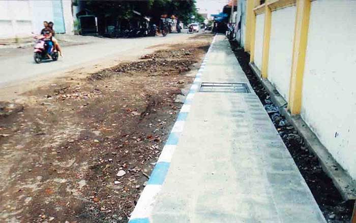 Proyek U-Ditch Rp 2,6 M di Mandaran Rejo Diduga Tak Sesuai Dokumen Lelang Proyek U-Ditch Rp 2,6 M di Mandaran Rejo Diduga Tak Sesuai Dokumen Lelang