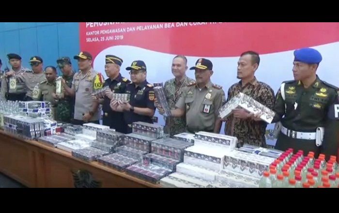 ​Bea Cukai Malang Musnahkan Ratusan Barang Sitaan Senilai Rp 1,2 Miliar