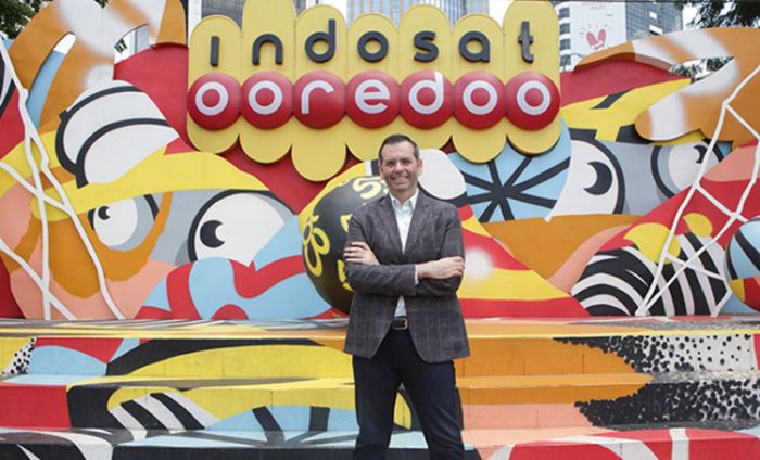 President Director Indosat, Ahmad Al-Neama Raih CEO Of The Year dalam Ajang Selular Award Ke-18 President Director Indosat, Ahmad Al-Neama Raih CEO Of The Year dalam Ajang Selular Award Ke-18