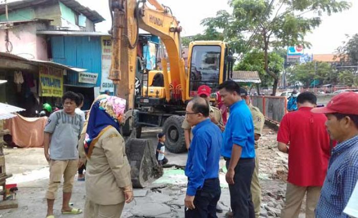 Penertiban Tuntas, Pasar Wonokromo Rata dengan Tanah