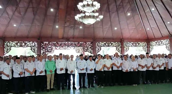 Lantik 320 PPPK, Bupati Pamekasan Tekankan Profesionalisme dan Pelayanan Publik Lantik 320 PPPK, Bupati Pamekasan Tekankan Profesionalisme dan Pelayanan Publik