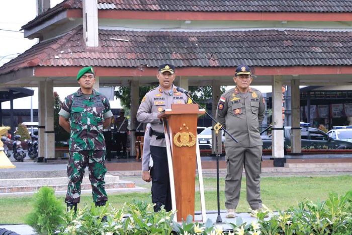 Usai Apel Operasi Lilin Semeru 2022, Kapolres Ngawi Gelar Patroli Gabungan Berskala Besar Usai Apel Operasi Lilin Semeru 2022, Kapolres Ngawi Gelar Patroli Gabungan Berskala Besar