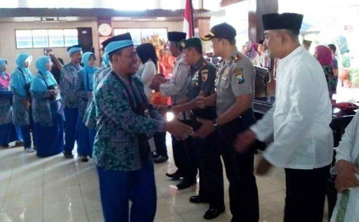 Nganjuk Berangkatkan 430 CJH, Jamaah Tertua 92 Tahun Nganjuk Berangkatkan 430 CJH, Jamaah Tertua 92 Tahun