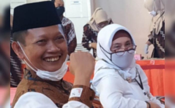 Pasangan Yoni Pendaftar Pertama Pilbup di KPU Mojokerto Pasangan Yoni Pendaftar Pertama Pilbup di KPU Mojokerto