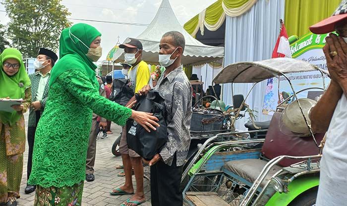 Gubernur Khofifah Lantik Pengurus Baru PC Muslimat NU Kabupaten Mojokerto Gubernur Khofifah Lantik Pengurus Baru PC Muslimat NU Kabupaten Mojokerto