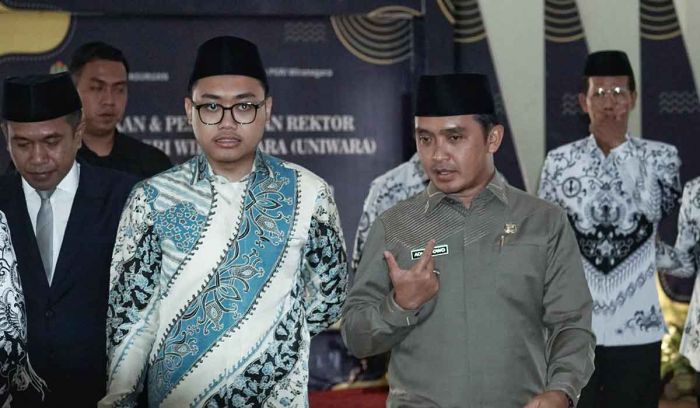 Hadiri Pelantikan Rektor Uniwara, Wali Kota Pasuruan Dorong Akselerasi Pendidikan Hadiri Pelantikan Rektor Uniwara, Wali Kota Pasuruan Dorong Akselerasi Pendidikan