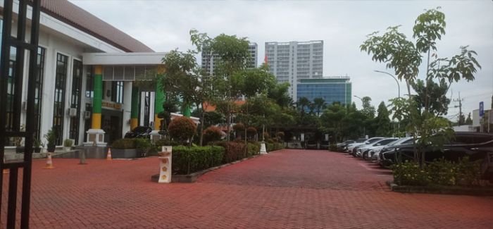 Anggota DPRD Gresik, Korcam, hingga Rekanan Bantah Ada Potongan Hibah UMKM 10 Persen Anggota DPRD Gresik, Korcam, hingga Rekanan Bantah Ada Potongan Hibah UMKM 10 Persen