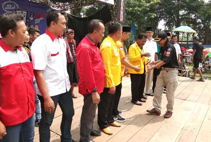 Sosialisasikan 16 Parpol Jelang Pileg-Pilpres 2019, KPU Nganjuk Tampilkan Jaranan "Turonggo Wilis"