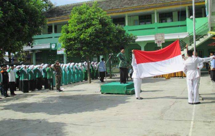 Peringati Harlah NU ke-93: PCNU Magetan Gelar Upacara, Fatayat Lomba Tumpeng Peringati Harlah NU ke-93: PCNU Magetan Gelar Upacara, Fatayat Lomba Tumpeng
