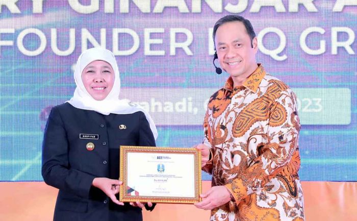 Pemprov Jatim Sabet Penghargaan Implementasi ASN BerAKHLAK Pemprov Jatim Sabet Penghargaan Implementasi ASN BerAKHLAK