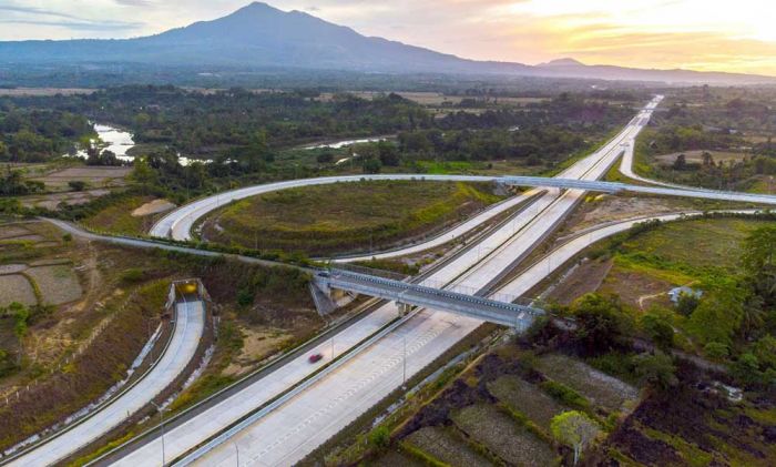 SIG Catatkan Volume Penjualan 40,62 Juta Ton Tahun 2023, Naik 10 Persen SIG Catatkan Volume Penjualan 40,62 Juta Ton Tahun 2023, Naik 10 Persen