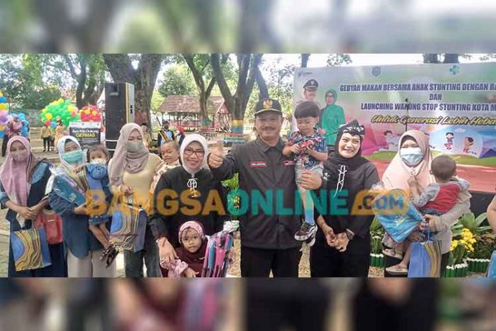 Wali Kota Madiun Launching Warung Stop Stunting Wali Kota Madiun Launching Warung Stop Stunting