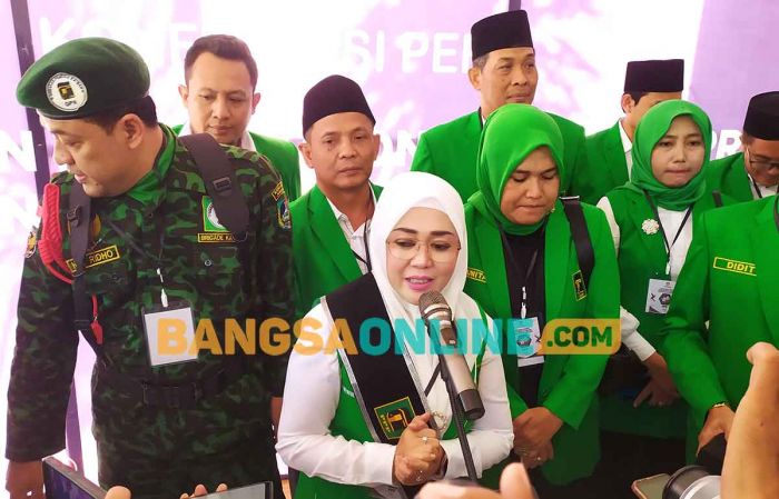 Hari Terakhir, KPU Jombang Terima Berkas Pendaftaran Bacaleg dari PPP dan Golkar Hari Terakhir, KPU Jombang Terima Berkas Pendaftaran Bacaleg dari PPP dan Golkar