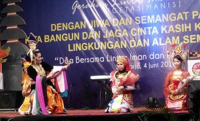 Umat Lintas Agama Gelar Doa Bersama dan Pagelaran Budaya Umat Lintas Agama Gelar Doa Bersama dan Pagelaran Budaya