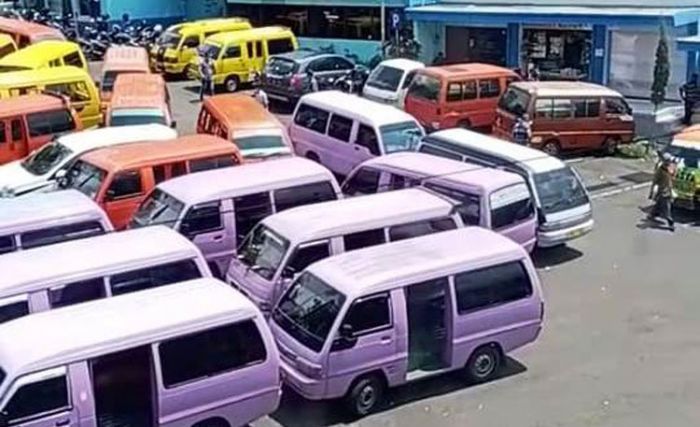 Terdampak Pandemi, 298 Sopir Angkot di Kota Batu Terima Dana BLT Terdampak Pandemi, 298 Sopir Angkot di Kota Batu Terima Dana BLT