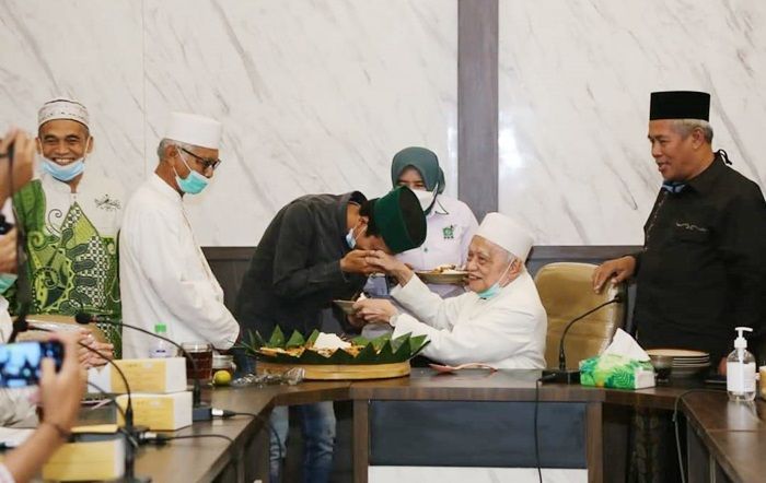 Sambut Perpres Dana Abadi Pesantren, PKB Jatim Gelar Tasyakuran Bersama Kiai NU Sambut Perpres Dana Abadi Pesantren, PKB Jatim Gelar Tasyakuran Bersama Kiai NU