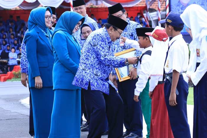 Profesionalisme ASN Jadi Garda Terdepan dalam Layani Masyarakat Profesionalisme ASN Jadi Garda Terdepan dalam Layani Masyarakat