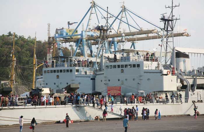 Kapal Perang TNI AL jadi Obyek Wisata Menarik 