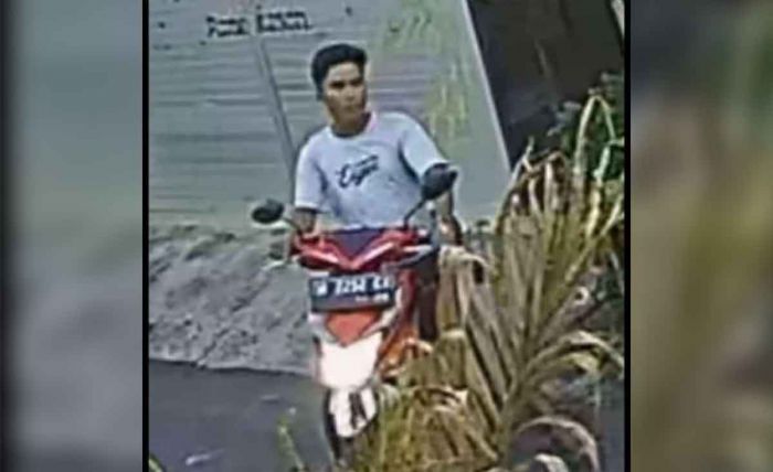 CCTV Rekam Wajah Pelaku Curanmor di Pamekasan CCTV Rekam Wajah Pelaku Curanmor di Pamekasan
