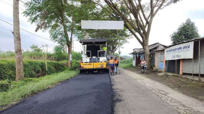Jalan Codo-Garotan Diperbaiki, Pemkab Malang Dorong Mobilitas dan Ekonomi Wajak