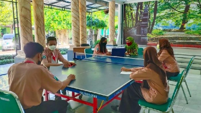 Turut Cegah Stunting, PMR SMAN 7 Kota Kediri Juarai Lomba Vlog Edukasi BKKBN 2021 Turut Cegah Stunting, PMR SMAN 7 Kota Kediri Juarai Lomba Vlog Edukasi BKKBN 2021