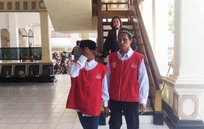 Dua Pelaku Pemerkosaan Trompo Asri Jabon Terancam 15 Tahun Penjara Dua Pelaku Pemerkosaan Trompo Asri Jabon Terancam 15 Tahun Penjara