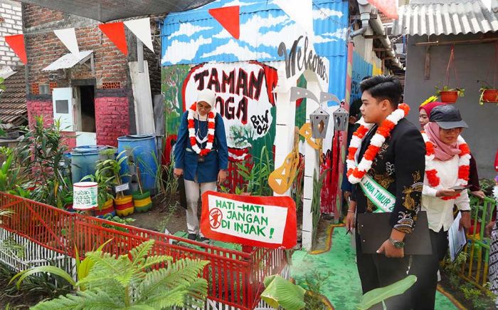 Petrokimia Gresik Gelar Lomba Kebersihan Lingkungan untuk Masyarakat Sekitar Perusahaan Petrokimia Gresik Gelar Lomba Kebersihan Lingkungan untuk Masyarakat Sekitar Perusahaan