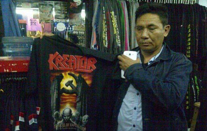 Tim Gabungan Polda Metro dan Kodam Jaya Amankan Penjual Kaos Bergambar Palu Arit