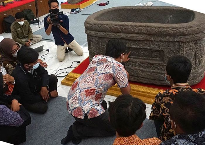 Peringati Hari Museum Nasional, Pemkot Kediri Ajak Remaja Baca Aksara Jawa Kuno Peringati Hari Museum Nasional, Pemkot Kediri Ajak Remaja Baca Aksara Jawa Kuno