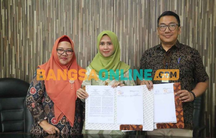 Teken Kerja Sama dengan PT Smelting, Dekranasda Gresik Dorong Batik Lokal Mengglobal Teken Kerja Sama dengan PT Smelting, Dekranasda Gresik Dorong Batik Lokal Mengglobal