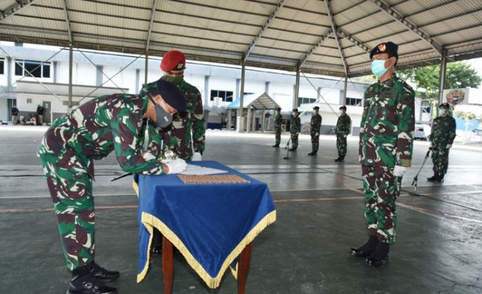 Laksda TNI Heru Kusmanto Pimpin Serah Terima 8 Jabatan Strategis di Koarmada II