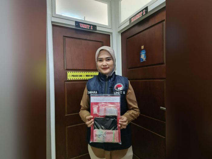 Penggerebekan Beruntun, Polres Gresik Bekuk 3 Pengedar Sabu asal Surabaya