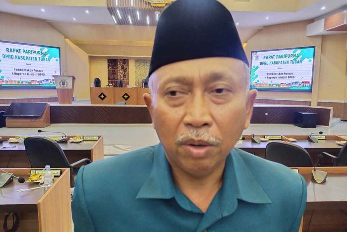 Ketua DPRD Tuban Berikan Kritikan Pedas pada Pelaksanaan Tes Perangkat Desa Ketua DPRD Tuban Berikan Kritikan Pedas pada Pelaksanaan Tes Perangkat Desa