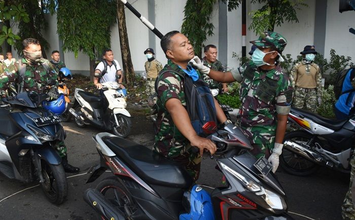 Pangarmada II Pantau Pemeriksaan Kesehatan di Penjagaan Utama DBAL Pangarmada II Pantau Pemeriksaan Kesehatan di Penjagaan Utama DBAL