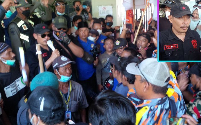 Ratusan Massa Demo Desak Kejari Pasuruan Usut Dugaan Gratifikasi PL Pokir Dewan Ratusan Massa Demo Desak Kejari Pasuruan Usut Dugaan Gratifikasi PL Pokir Dewan