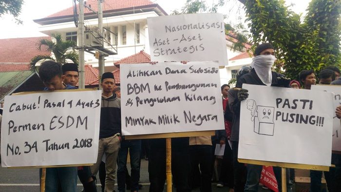 Tolak Kenaikan Harga BBM secara Diam-diam, ​IMM Demo DPRD Kota Malang