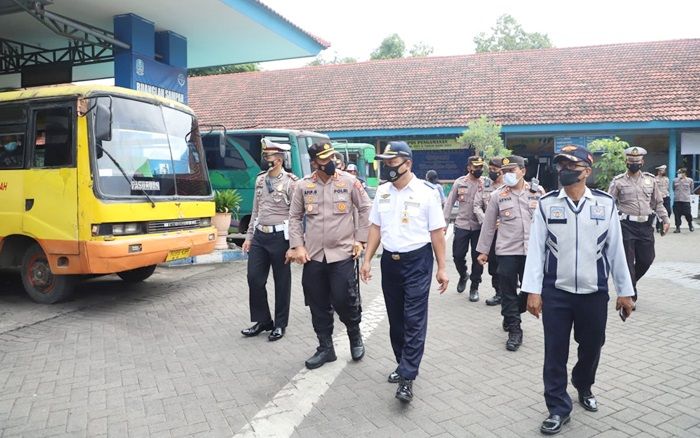 Jelang Libur Nataru 2022, Polres Mojokerto Gelar Pengecekan Terminal Kertajaya Jelang Libur Nataru 2022, Polres Mojokerto Gelar Pengecekan Terminal Kertajaya