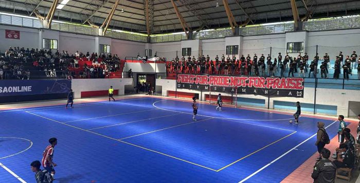 Semarak Turnamen Futsal Rizki Sadig Championship 2025 di GOR Pertamina ITS