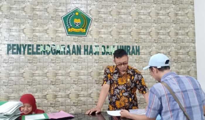 Kasi Haji Kemenag Kabupaten Blitar Berstatus PDP, Kini Diisolasi di RSUD Mardi Waluyo Kasi Haji Kemenag Kabupaten Blitar Berstatus PDP, Kini Diisolasi di RSUD Mardi Waluyo