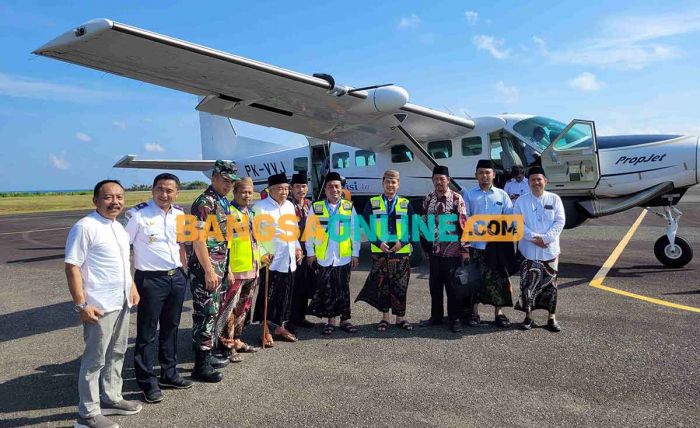 Sulit Kebagian Tiket, Naik Pesawat ke Bawean Harus Antre Seminggu Sulit Kebagian Tiket, Naik Pesawat ke Bawean Harus Antre Seminggu
