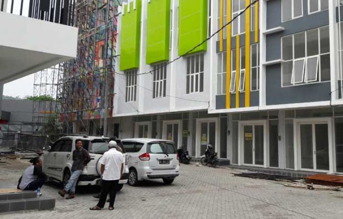 PDIP Ragu Tahun ini Pemkab Gresik Bisa Bukukan PAD Rp 944 M PDIP Ragu Tahun ini Pemkab Gresik Bisa Bukukan PAD Rp 944 M