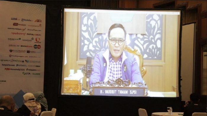 Sate Lalat Awali Aliansi AMSI-Pemkab Pamekasan Perangi Hoaks Sate Lalat Awali Aliansi AMSI-Pemkab Pamekasan Perangi Hoaks